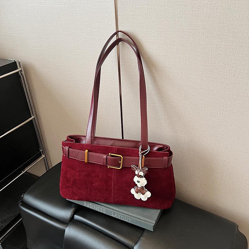 2025 Autumn Trendy Korean-Style Women s Underarm Shoulder Bag No pendant красный
2025 Autumn Trendy Korean-Style Women s Underarm Shoulder Bag No pendant красный