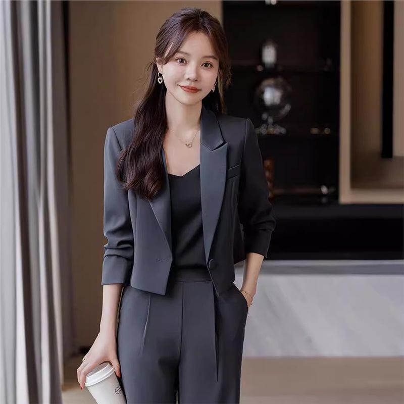 Women s White Blazer & Wide-Leg Pants Suit Set - Spring/Autumn Professional Wear S
Women s White Blazer & Wide-Leg Pants Suit Set - Spring/Autumn Professional Wear S