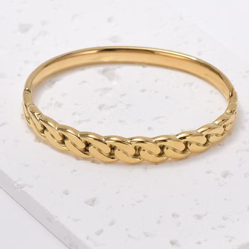 Women s Minimalist Style 18K Gold Zircon Stainless Steel Unique Snake-Shaped Irregular Openable Bracelet Fashionable Accessory 58-60mm
Women s Minimalist Style 18K Gold Zircon Stainless Steel Unique Snake-Shaped Irregular Openable Bracelet Fashionable Accessory 58-60mm