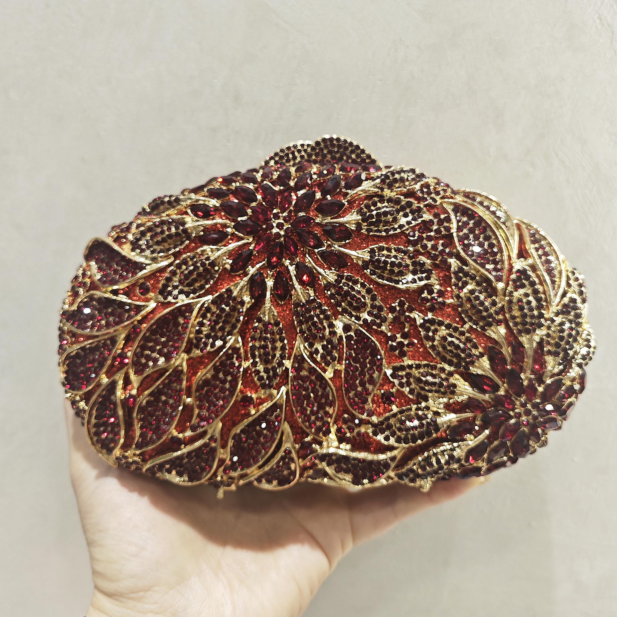 WHTUOHENG Rhinestone Evening Clutch Bags Women Stone Formal Purses Sparkling Green Bag New Oval Crystal Purses Party Handbags
WHTUOHENG Rhinestone Evening Clutch Bags Women Stone Formal Purses Sparkling Green Bag New Oval Crystal Purses Party Handbags