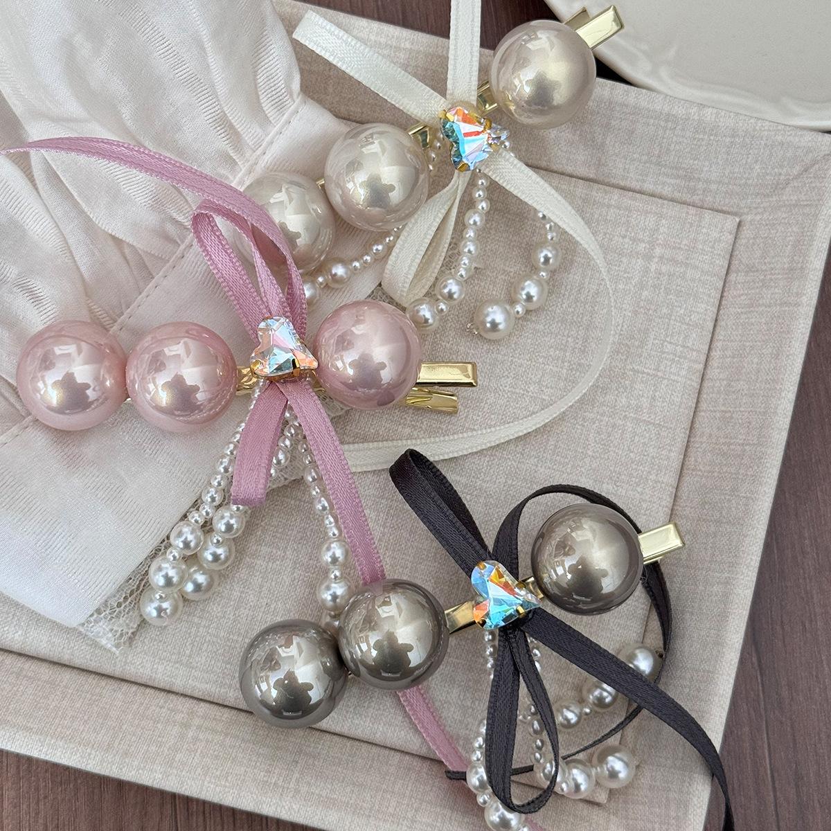 Hair clip for women girl pin bow korean accessories luxury designer rhinestone barrette vintage popular fairy ribbon new in
Hair clip for women girl pin bow korean accessories luxury designer rhinestone barrette vintage popular fairy ribbon new in