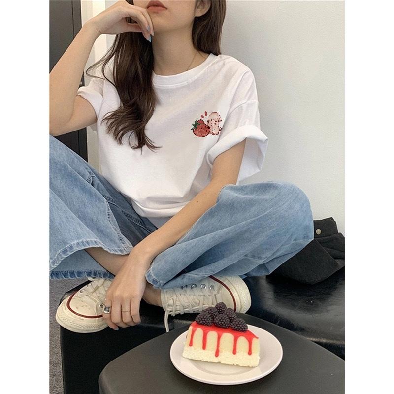 White short-sleeved t-shirt women s summer 2025 new American high street niche design pure cotton half-sleeved t-shirt top S белый
White short-sleeved t-shirt women s summer 2025 new American high street niche design pure cotton half-sleeved t-shirt top S белый