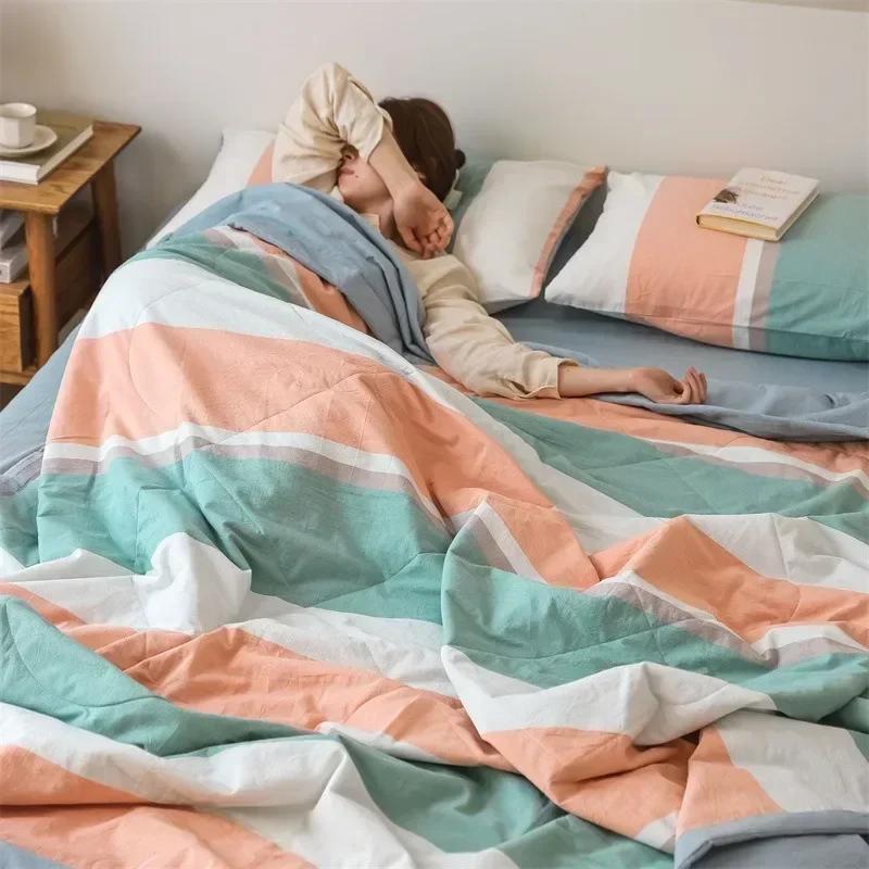 1PC Summer Cotton Air Condition Quilt Thin Stripe Lightweight Comforter Simple Style Breathable Bed Travel Quilts for Home Hotel 120x150cm Only quil
1PC Summer Cotton Air Condition Quilt Thin Stripe Lightweight Comforter Simple Style Breathable Bed Travel Quilts for Home Hotel 120x150cm Only quil