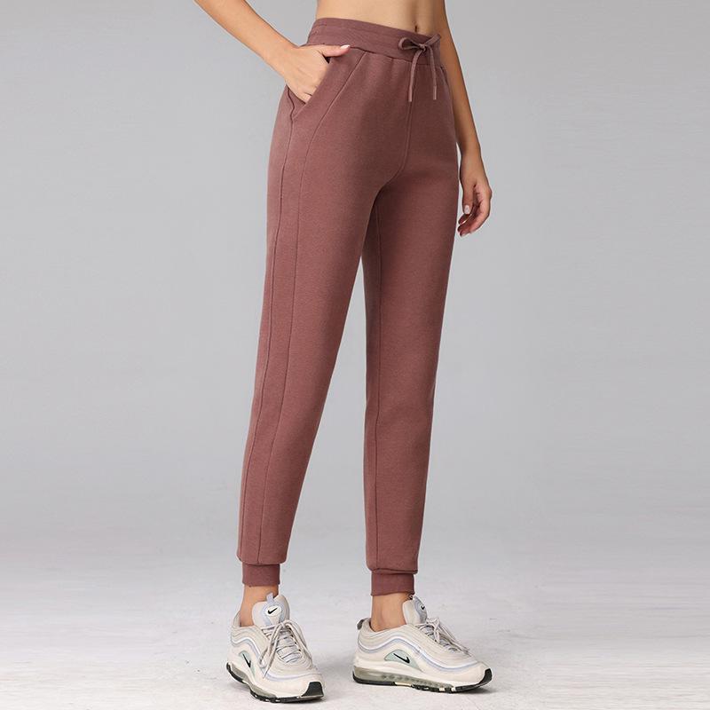 Женские универсальные спортивные штаны для йоги с флисовой подкладкой - Удобные, приятные к коже, модные, свободного кроя с манжетами спортивного дизайна XL ржавый/красный
Женские универсальные спортивные штаны для йоги с флисовой подкладкой - Удобные, приятные к коже, модные, свободного кроя с манжетами спортивного дизайна XL ржавый/красный