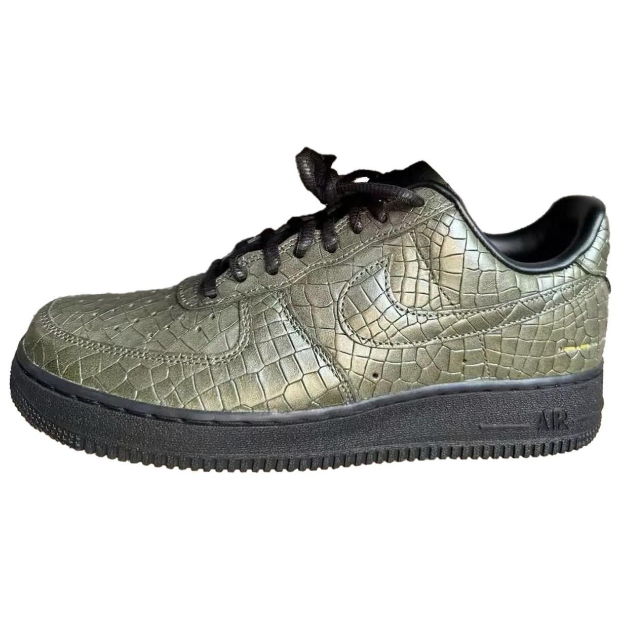 Nike Air Force 1 Low Premium Morse Code Croc Unisex Sneakers Green Cargo-Khaki Cargo-Khaki-Black-Metallic-Gold IQ3370-325 40
Nike Air Force 1 Low Premium Morse Code Croc Unisex Sneakers Green Cargo-Khaki Cargo-Khaki-Black-Metallic-Gold IQ3370-325 40