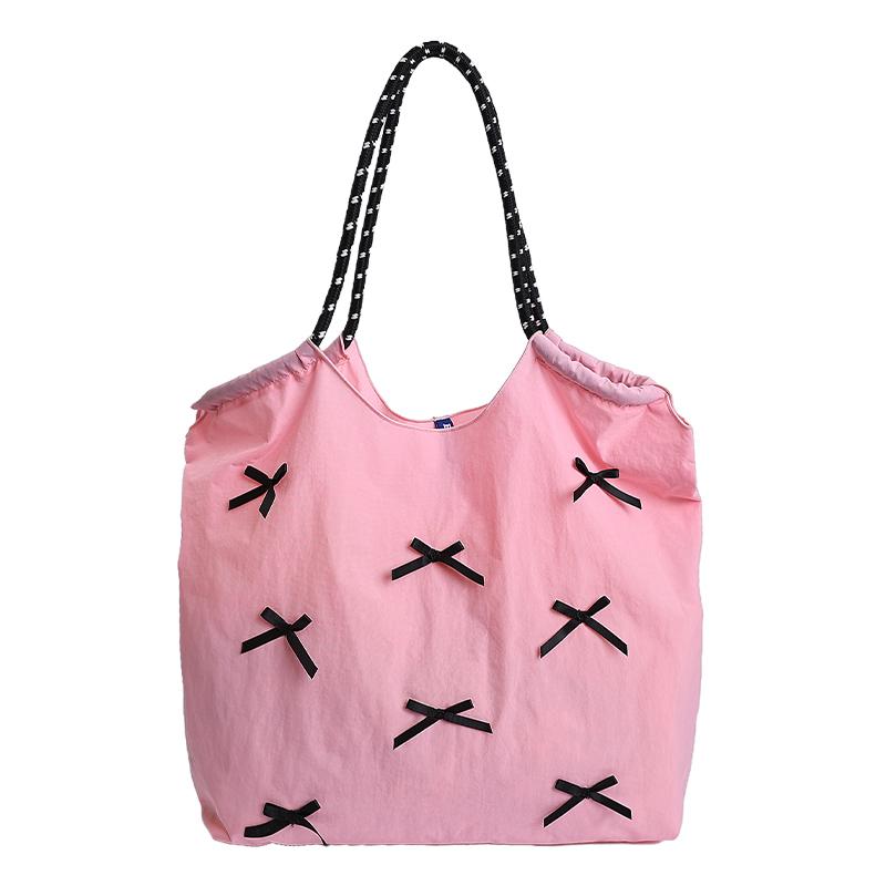 Women s Canvas Tote Bag with Black Bow Decor Sweet Cool Casual Aesthetic Daily Shopping Travel Handbag 2026 New Shoulder Bags 36cmx35cmx7cm рожевий
Women s Canvas Tote Bag with Black Bow Decor Sweet Cool Casual Aesthetic Daily Shopping Travel Handbag 2026 New Shoulder Bags 36cmx35cmx7cm рожевий