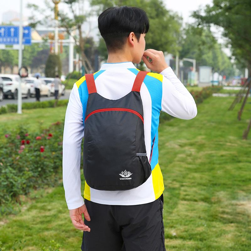 New backpack foldable travel bag outdoor sports bag large capacity men s and women s light portable anti-splashing backpack Below 20L чорний
New backpack foldable travel bag outdoor sports bag large capacity men s and women s light portable anti-splashing backpack Below 20L чорний