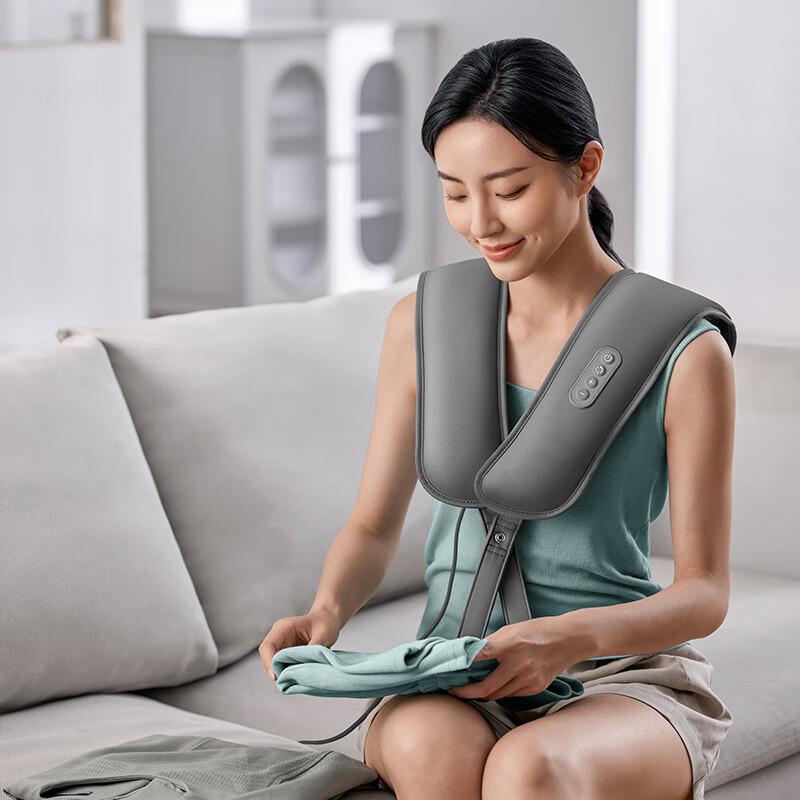 Philips Wireless Portable Neck and Shoulder Massager PPM3211
Philips Wireless Portable Neck and Shoulder Massager PPM3211
