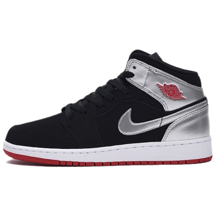 Кроссовки Air Jordan 1 Retro Mid GS Johnny Kilroy Kids Black Gym-Red 554725-057 
Кроссовки Air Jordan 1 Retro Mid GS Johnny Kilroy Kids Black Gym-Red 554725-057