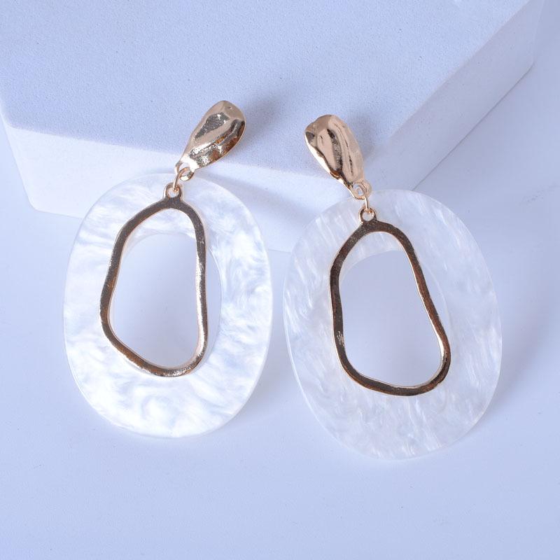 Trendy Geometric Hoop Earrings: European & American Style, Korean Chic, Versatile Long Acrylic Design сірий колір
Trendy Geometric Hoop Earrings: European & American Style, Korean Chic, Versatile Long Acrylic Design сірий колір