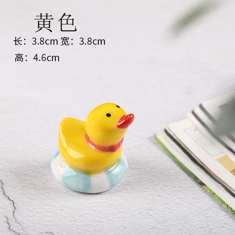 1pcs Funny Duck Ceramic Crafts Chopstick Shelf Resturant Household Chopstick Rack Spoon Rest Pillow Stand Kitchen Tableware жовтий
1pcs Funny Duck Ceramic Crafts Chopstick Shelf Resturant Household Chopstick Rack Spoon Rest Pillow Stand Kitchen Tableware жовтий