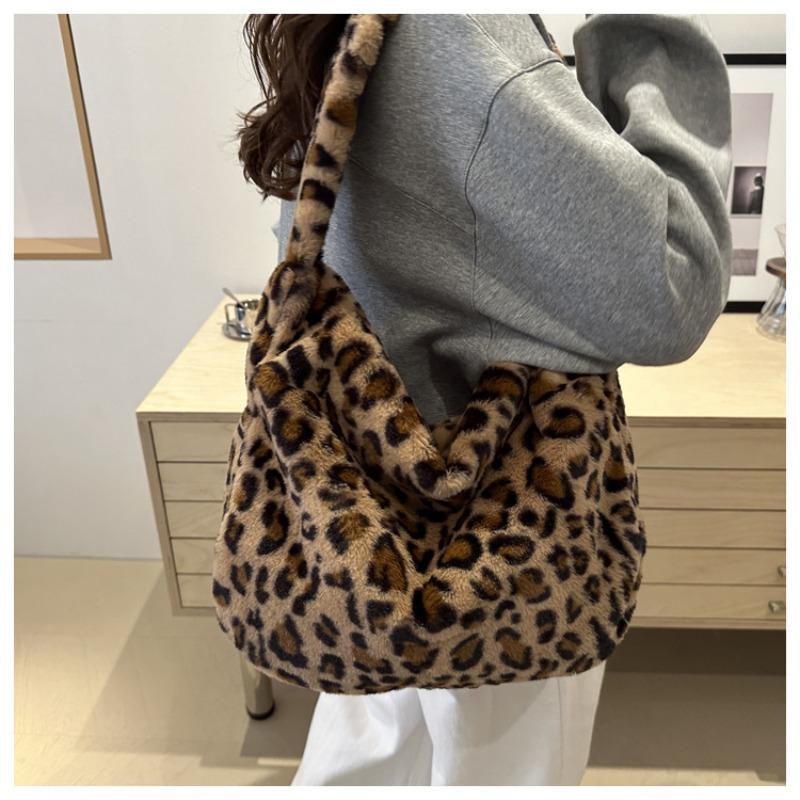 Leopard print new tote bag retro women s bag street trend shoulder bag large capacity messenger bag personalized bag 38*34*11.5cm коричневый
Leopard print new tote bag retro women s bag street trend shoulder bag large capacity messenger bag personalized bag 38*34*11.5cm коричневый