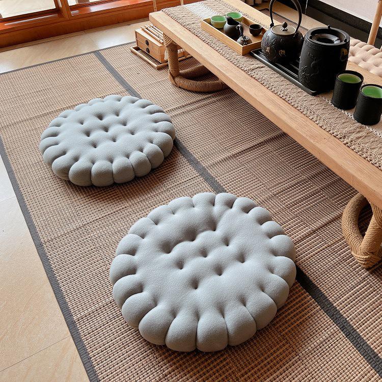 Creative Japanese Round Floor Seat Cushion - Thick Tatami Futon for Office & Home As shown
Creative Japanese Round Floor Seat Cushion - Thick Tatami Futon for Office & Home As shown
