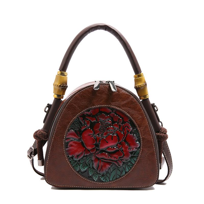 Ethnic Embroidered Crossbody Bag for Women Boho Chic Large Capacity Floral Print Leather Shoulder Bag for Daily Commute Travel (20cm Max Length 30cm) коричневый
Ethnic Embroidered Crossbody Bag for Women Boho Chic Large Capacity Floral Print Leather Shoulder Bag for Daily Commute Travel (20cm Max Length 30cm) коричневый