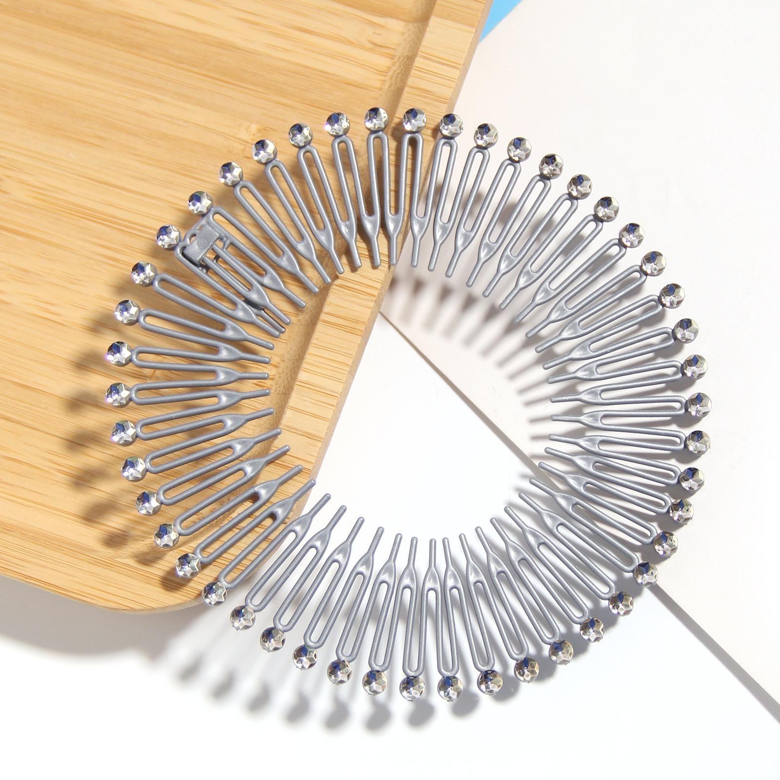 European Rhinestone Heart Elastic Headband Plastic Comb Hair Accessory
European Rhinestone Heart Elastic Headband Plastic Comb Hair Accessory