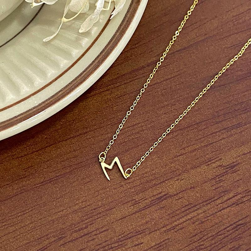 Fashionable M-letter Necklace for Women, Versatile and Niche, High-end Collarbone Chain Neck Accessory
Fashionable M-letter Necklace for Women, Versatile and Niche, High-end Collarbone Chain Neck Accessory