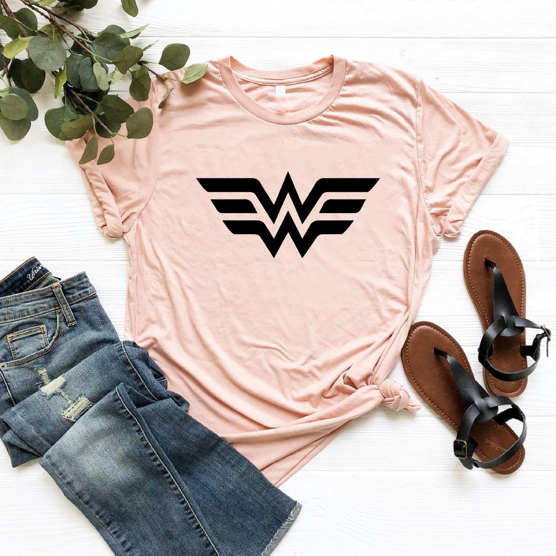 Wonder Female T-Shirt Women Warrior T-Shirts Superhero Tee Women Power Shirts Mothers Day Gifts Повсякденні футболки Топи XXXL рожевий
Wonder Female T-Shirt Women Warrior T-Shirts Superhero Tee Women Power Shirts Mothers Day Gifts Повсякденні футболки Топи XXXL рожевий
