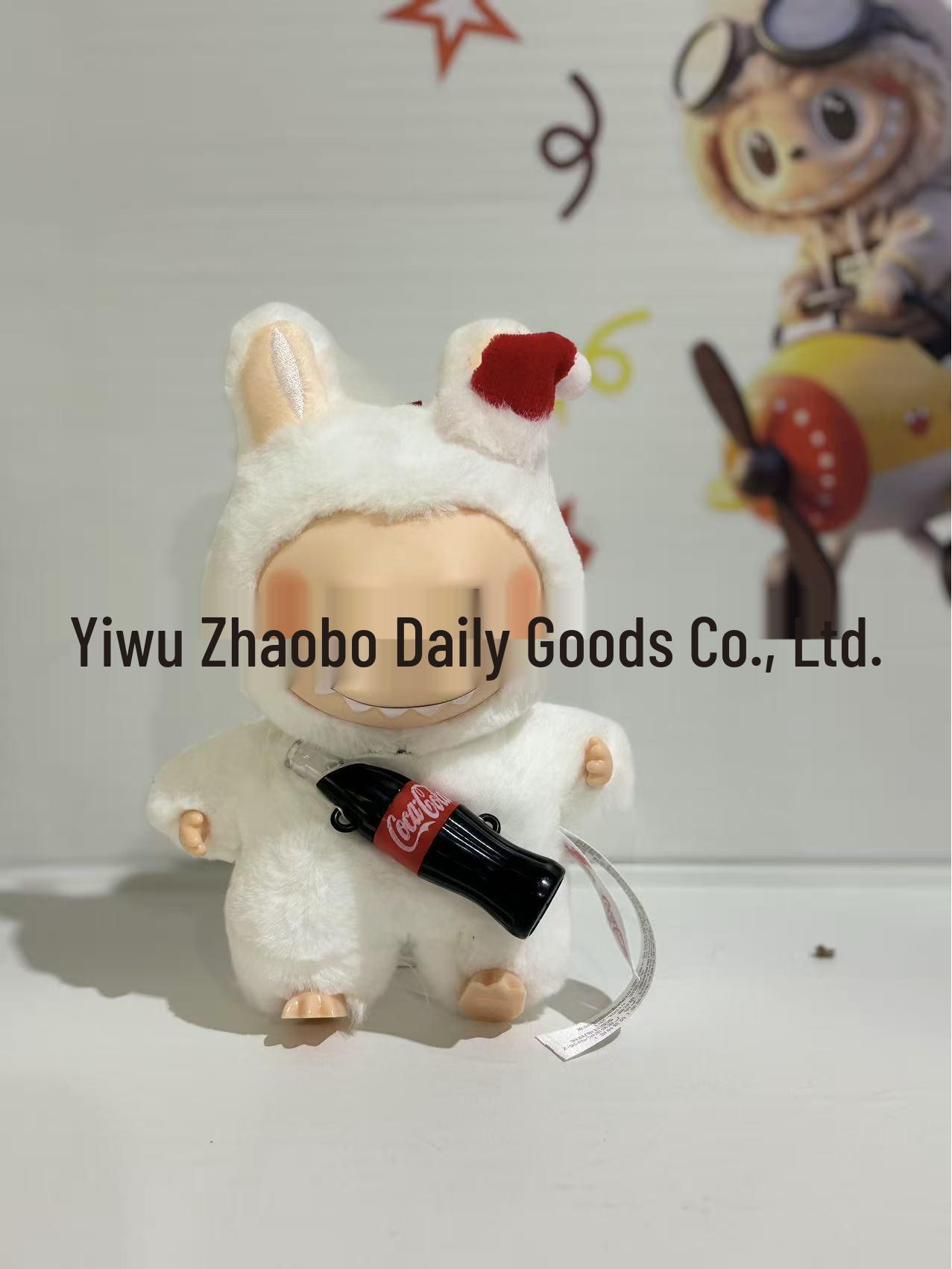 Третье поколение Labubu Cola Edition Pop Mart Sit Sit Party Виниловая плюшевая фигурка Блайнд бокс 18 cm
Третье поколение Labubu Cola Edition Pop Mart Sit Sit Party Виниловая плюшевая фигурка Блайнд бокс 18 cm