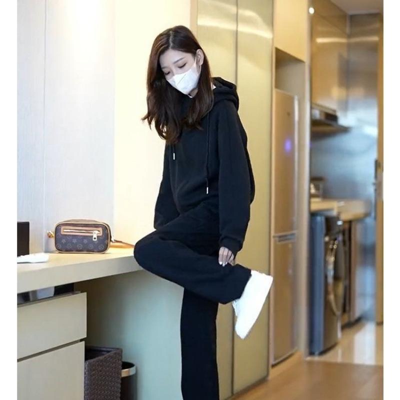Women s Korean Style Slimming Tracksuit Set - Spring & Autumn Casual Loose-Fit Fashion Hoodie Ensemble L (105-120 jin)
Women s Korean Style Slimming Tracksuit Set - Spring & Autumn Casual Loose-Fit Fashion Hoodie Ensemble L (105-120 jin)