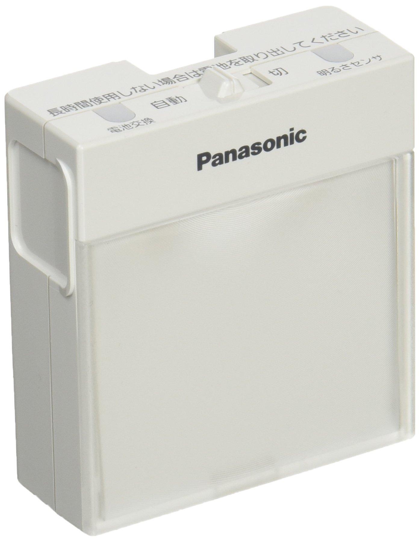 Panasonic Зручний домашній охоронний світильник із датчиком яскравості, білий WTF4088W
Panasonic Зручний домашній охоронний світильник із датчиком яскравості, білий WTF4088W