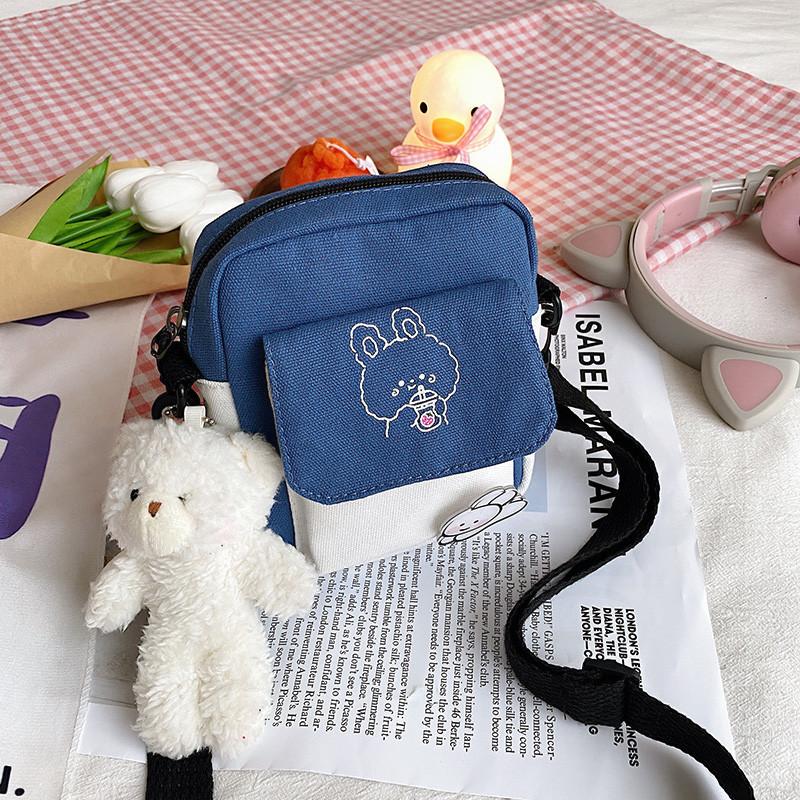 Модная женская сумка-мессенджер с мультяшным принтом контрастного цвета, парусиновая сумка через плечо, повседневная женская мини-сумка, кошелек с клапаном One Size синий
Модная женская сумка-мессенджер с мультяшным принтом контрастного цвета, парусиновая сумка через плечо, повседневная женская мини-сумка, кошелек с клапаном One Size синий