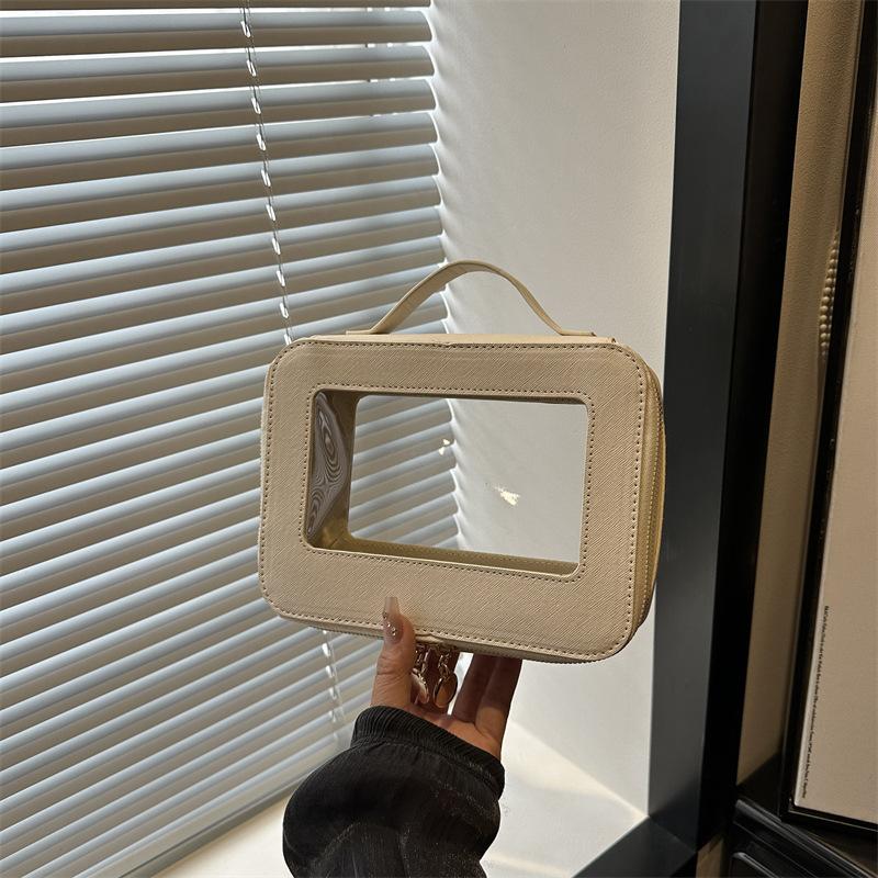 Compact and Spacious Hand-held Makeup Small Bag with Storage Pocket бежевий
Compact and Spacious Hand-held Makeup Small Bag with Storage Pocket бежевий