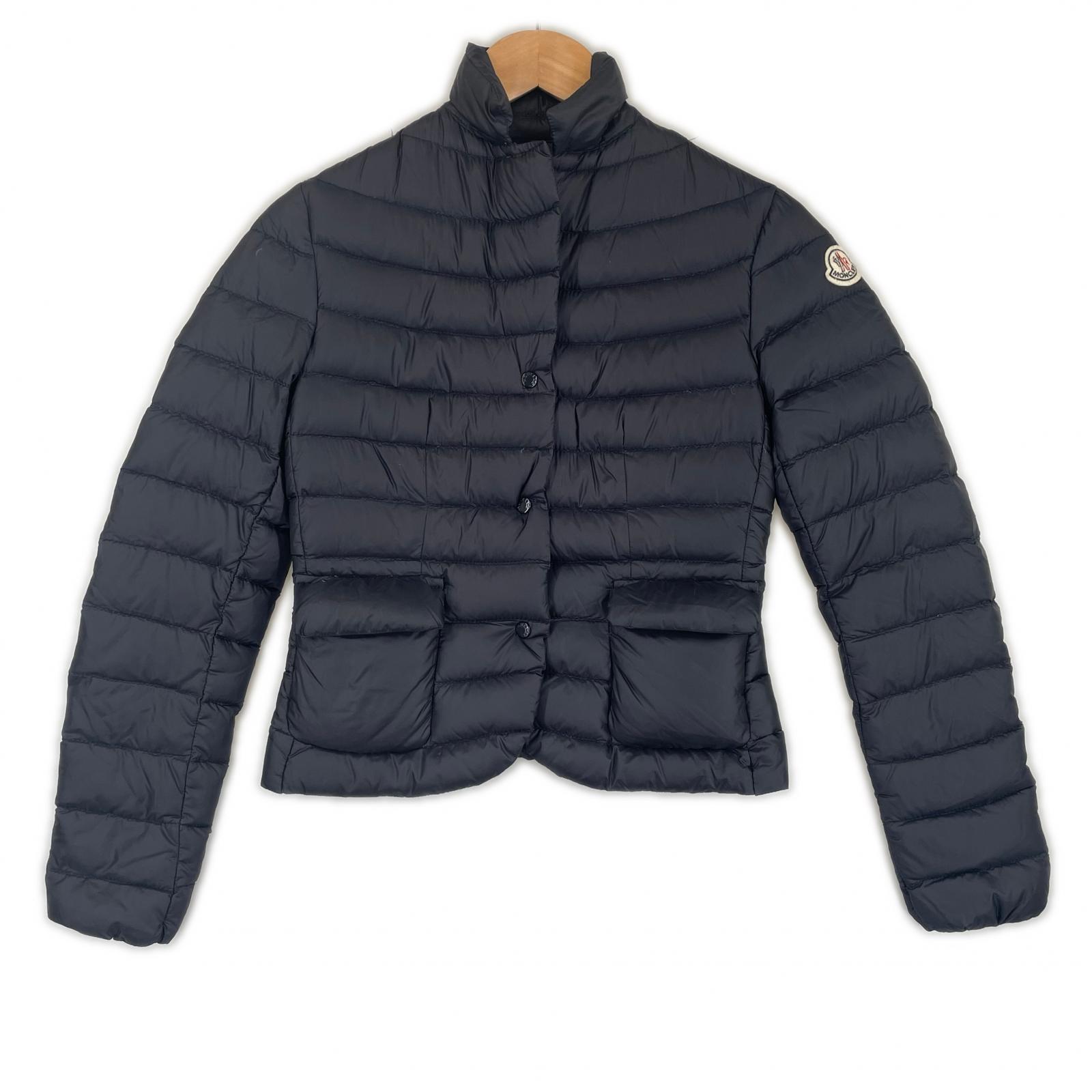 MONCLER (0) WOMEN Down jacket black Authentic Model C-SCOM-19-19030
MONCLER (0) WOMEN Down jacket black Authentic Model C-SCOM-19-19030