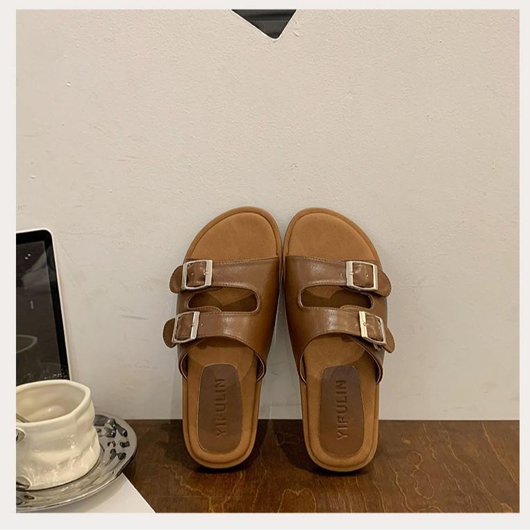 Super fire beautiful outerwear sandals 2025 new summer flat bottom one word with square buckle thick bottom beach cool slippers 40 коричневий
Super fire beautiful outerwear sandals 2025 new summer flat bottom one word with square buckle thick bottom beach cool slippers 40 коричневий