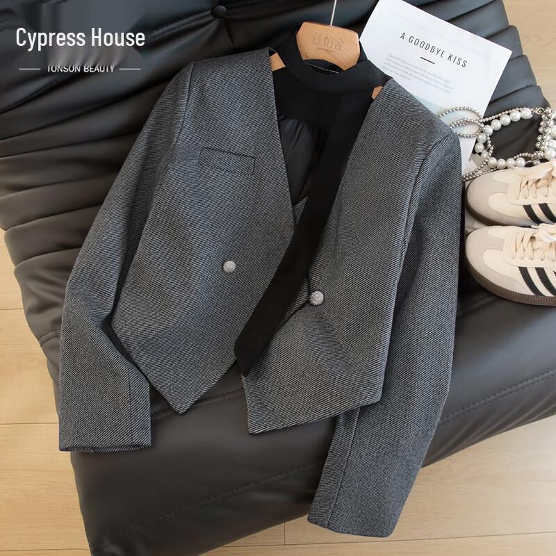 Женский нишевый блейзер на завязках M
Женский нишевый блейзер на завязках M