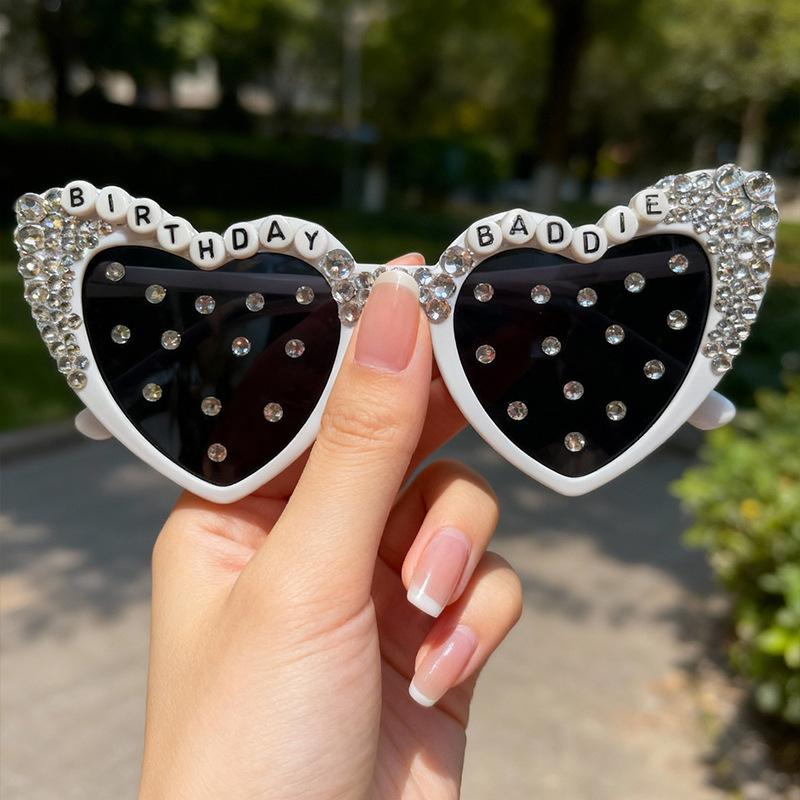 Just Married Birthday Baddie Heart Sunglasses Rhinestone Pearl Decor UV Protection Birthday Party Shades KJ242
Just Married Birthday Baddie Heart Sunglasses Rhinestone Pearl Decor UV Protection Birthday Party Shades KJ242