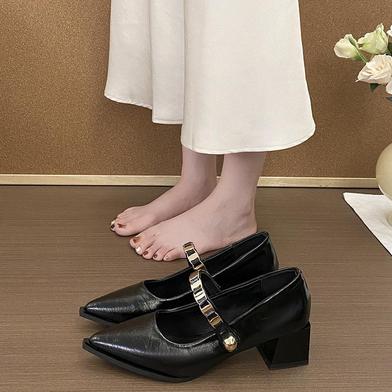 French square head ballet single shoes small leather shoes 2025 new bow light mouth retro thick heel Mary Jane shoes women 35 чёрный
French square head ballet single shoes small leather shoes 2025 new bow light mouth retro thick heel Mary Jane shoes women 35 чёрный