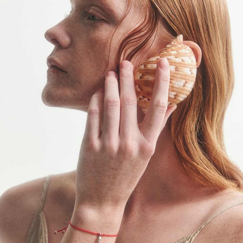 JOY GRYSON Feerique Rushmore Red Bracelet JS4SBM19 WHITE
JOY GRYSON Feerique Rushmore Red Bracelet JS4SBM19 WHITE