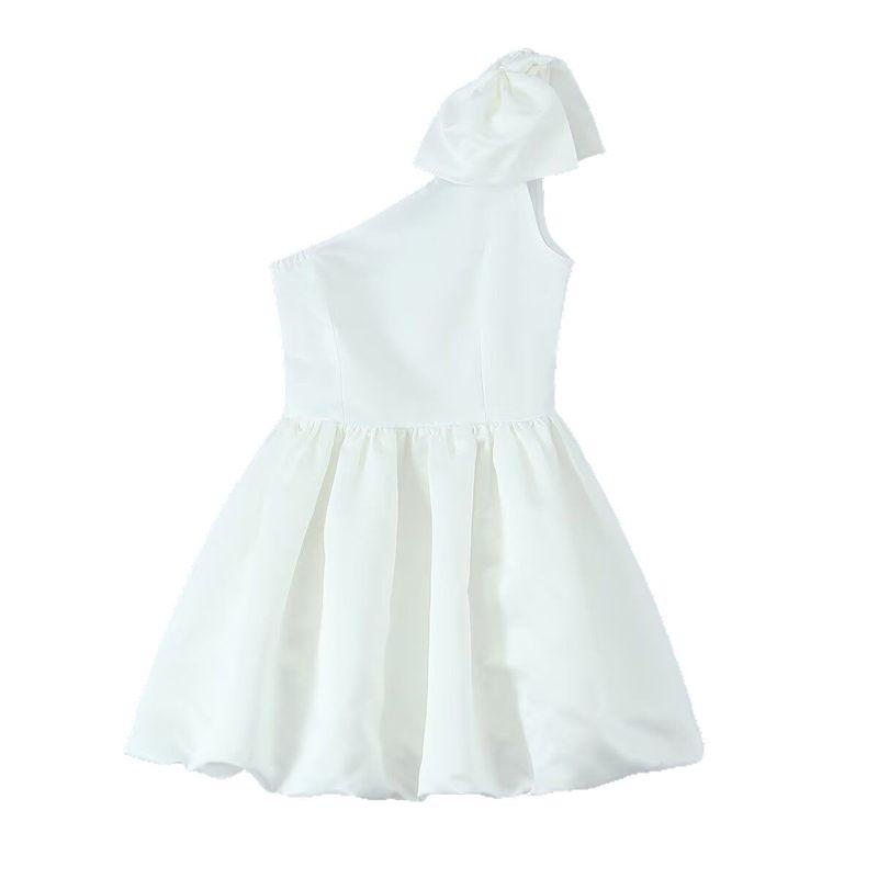 Kaslead New Women clothes Western Style Forged Surface One-Shoulder Three-Dimensional Oversized Ribbon dress White L
Kaslead New Women clothes Western Style Forged Surface One-Shoulder Three-Dimensional Oversized Ribbon dress White L