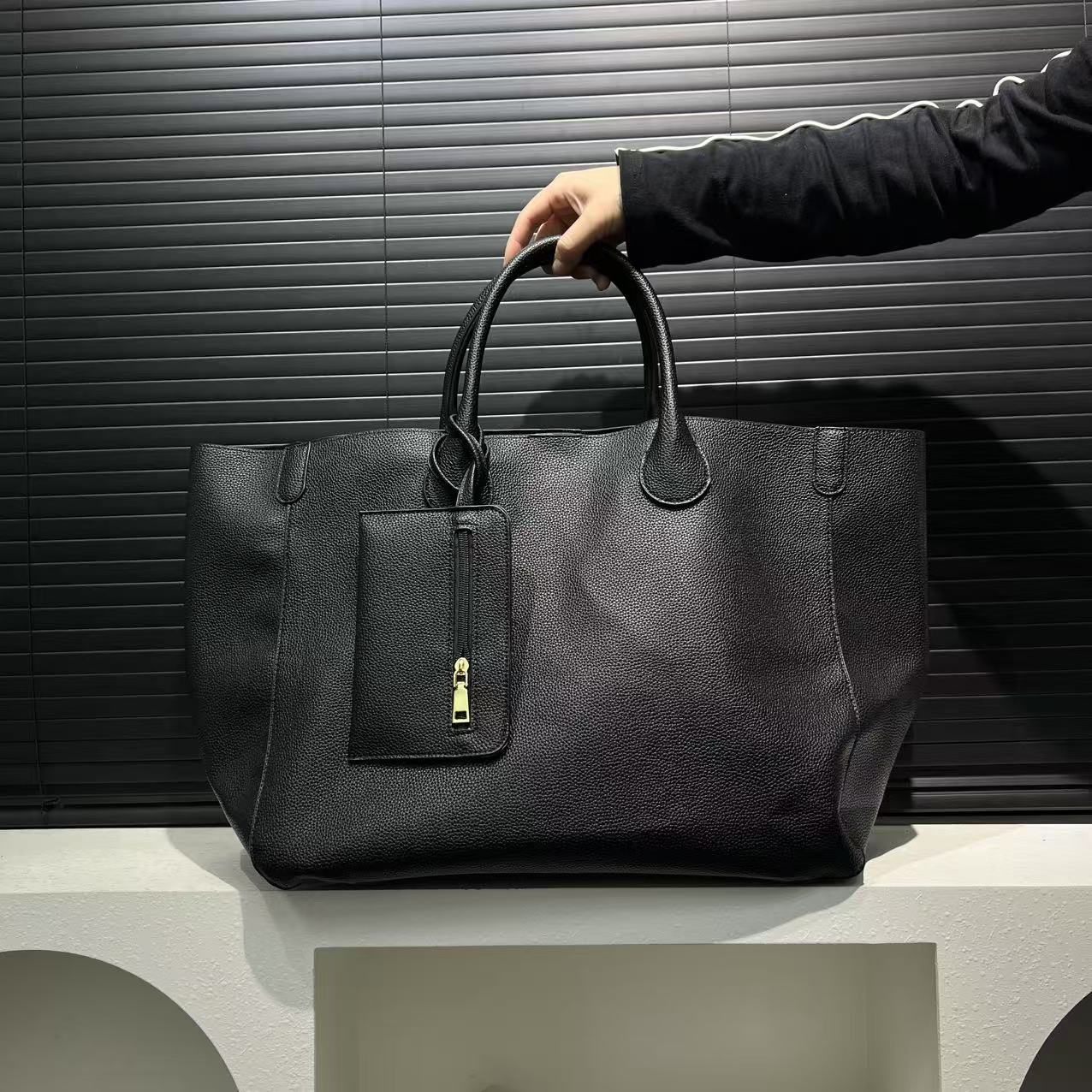 Women S Soft Pitot Bag Large Capacity Simple Solid Color Trendy Shoulder Bag чорний
Women S Soft Pitot Bag Large Capacity Simple Solid Color Trendy Shoulder Bag чорний