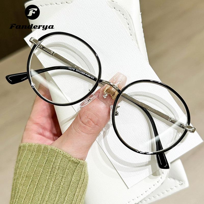 Minimalist Blue Light Blocking Round Glasses with Metal Frame - Versatile and Stylish Eyewear for Prescription or Non-Prescription Use
Minimalist Blue Light Blocking Round Glasses with Metal Frame - Versatile and Stylish Eyewear for Prescription or Non-Prescription Use