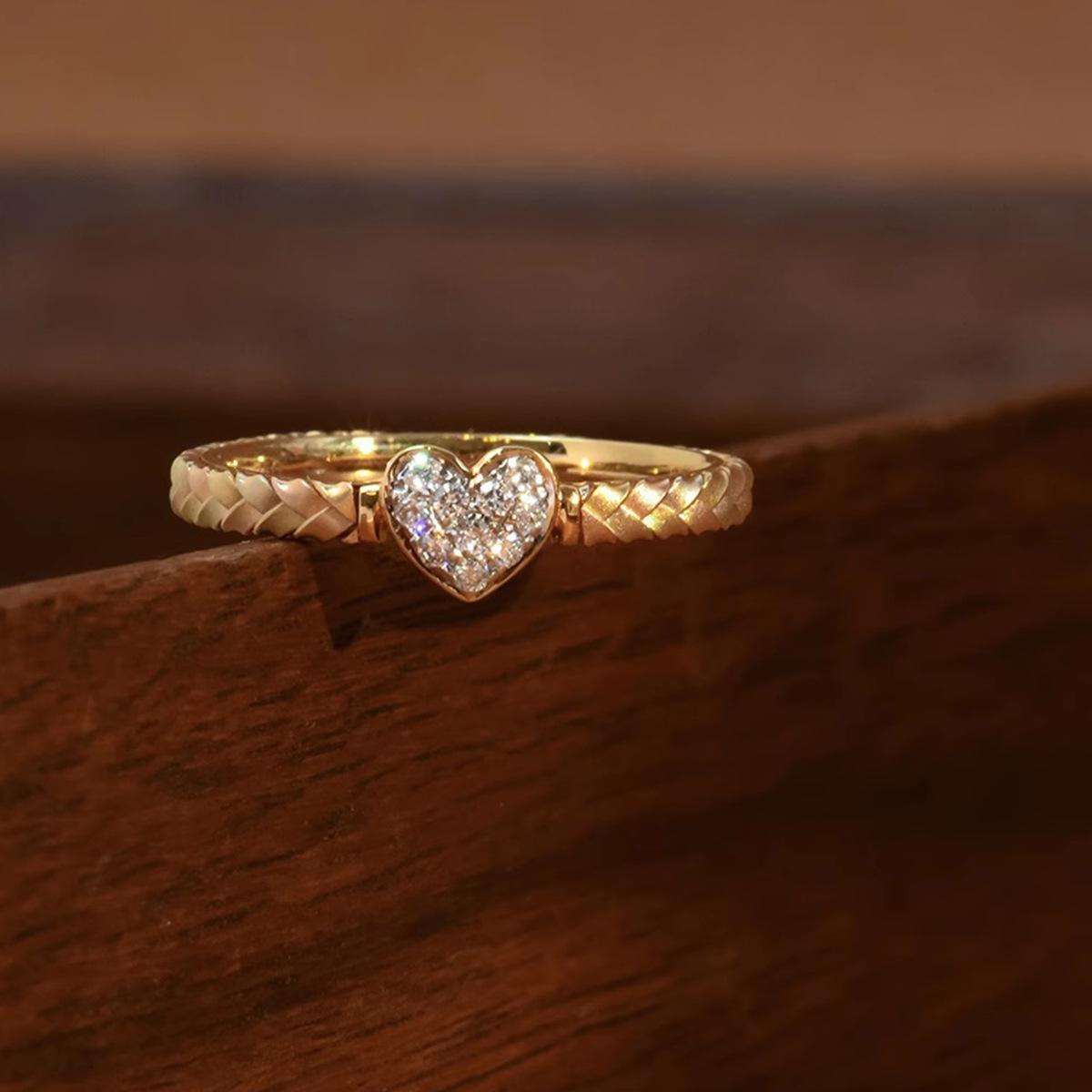Red Elk Women s s925 Sterling Silver Heart Ring - Versatile, Fashionable, Daily Luxury, Japanese/Korean/French Style US Size 10
Red Elk Women s s925 Sterling Silver Heart Ring - Versatile, Fashionable, Daily Luxury, Japanese/Korean/French Style US Size 10