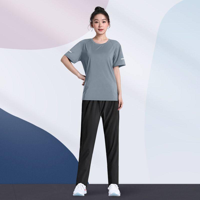 Women s Quick-Dry Breathable Running Suit - Summer Ice Silk Long Pants & Short Sleeve Top, Plus Size Available S (60-80 jin recommended)
Women s Quick-Dry Breathable Running Suit - Summer Ice Silk Long Pants & Short Sleeve Top, Plus Size Available S (60-80 jin recommended)