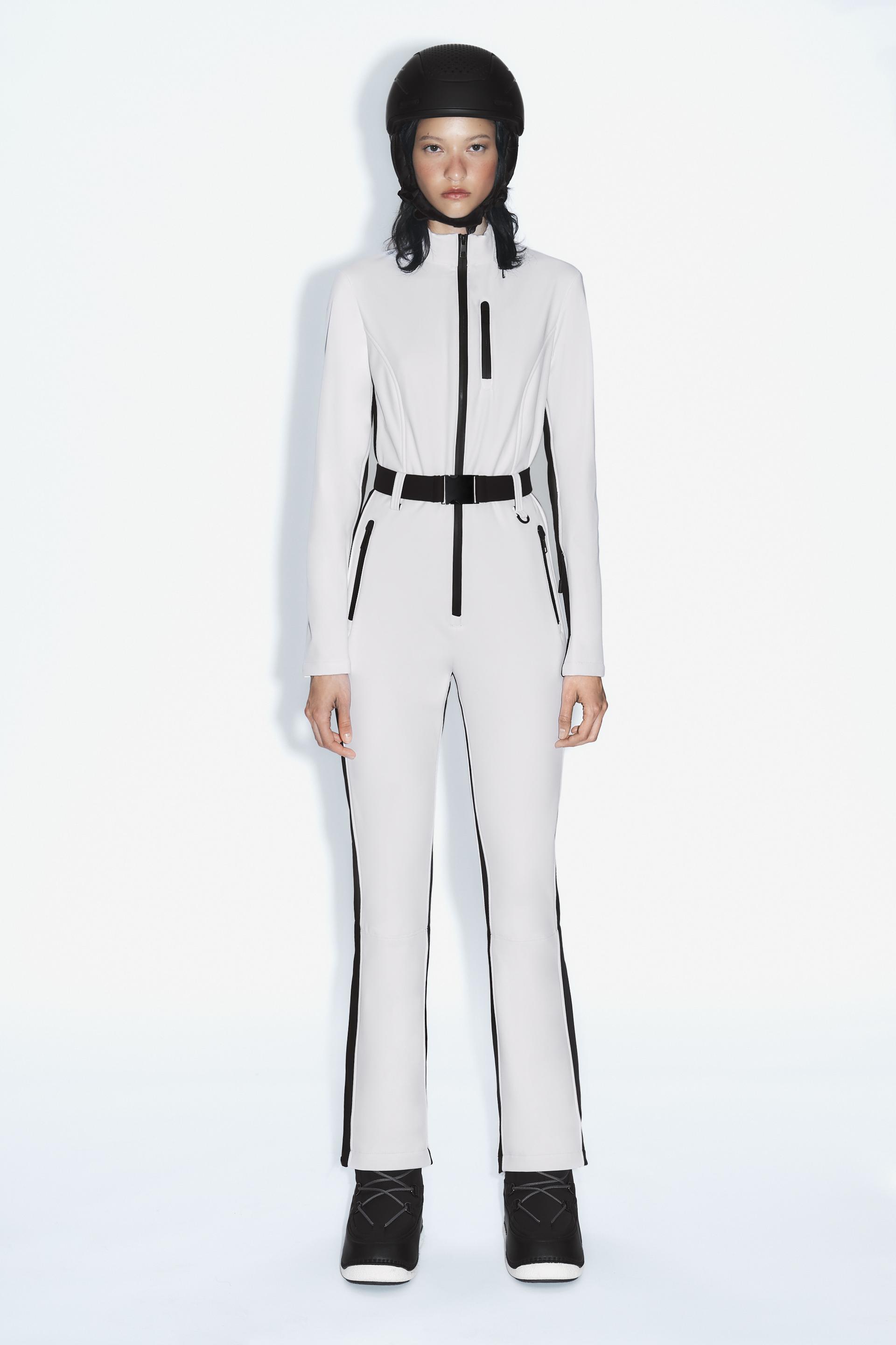 Коллекция лыж ветрозащитная и водонепроницаемая Recco(р) технологический комбинезон
Коллекция лыж ветрозащитная и водонепроницаемая Recco(р) технологический комбинезон