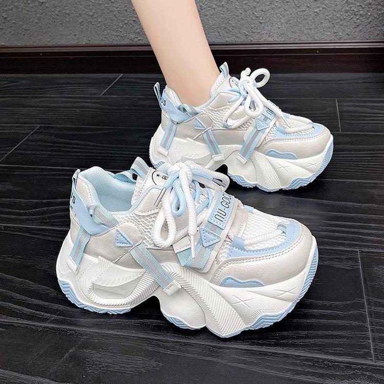 This autumn s new mesh casual sneakers have thicker soles and women s versatile models. 40
This autumn s new mesh casual sneakers have thicker soles and women s versatile models. 40