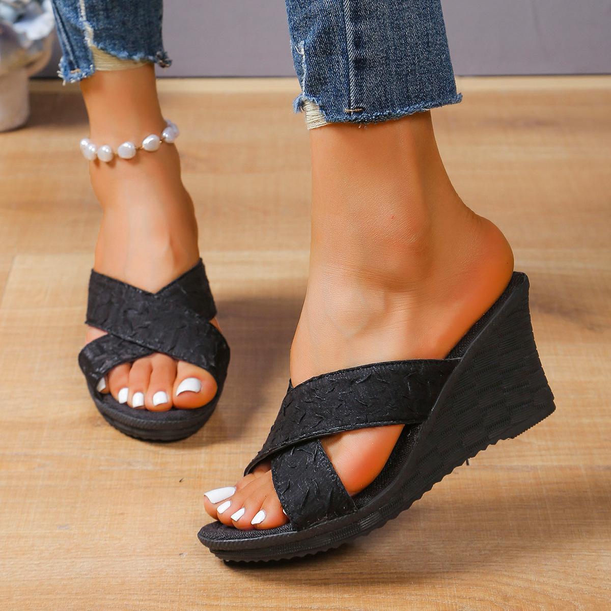 Женские тапочки на толстой подошве большого размера с перекрещенным носком, новые сандалии на танкетке из пеньковой веревки 36 чёрный
Женские тапочки на толстой подошве большого размера с перекрещенным носком, новые сандалии на танкетке из пеньковой веревки 36 чёрный