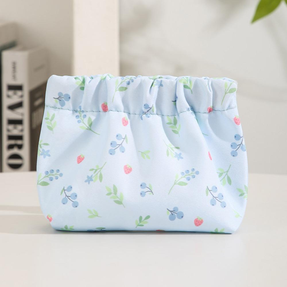 Oxford Cloth Self-closing Makeup Bag Floral Print Cosmetic Bag Leaf Spring Bag Women Style 7
Oxford Cloth Self-closing Makeup Bag Floral Print Cosmetic Bag Leaf Spring Bag Women Style 7