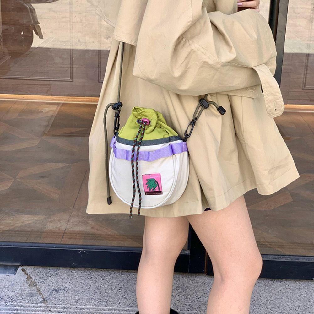 Zipper Drawstring Mini Shoulder Bag Lightweight Mobile Phone Bag Casual Small Handbag Camping білий
Zipper Drawstring Mini Shoulder Bag Lightweight Mobile Phone Bag Casual Small Handbag Camping білий