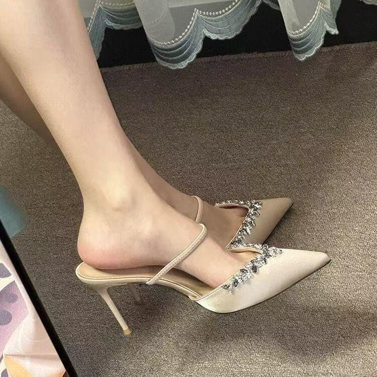2025 new popular Internet celebrity elegant single shoes stiletto outer wear with skirt casual versatile high heels 40
2025 new popular Internet celebrity elegant single shoes stiletto outer wear with skirt casual versatile high heels 40