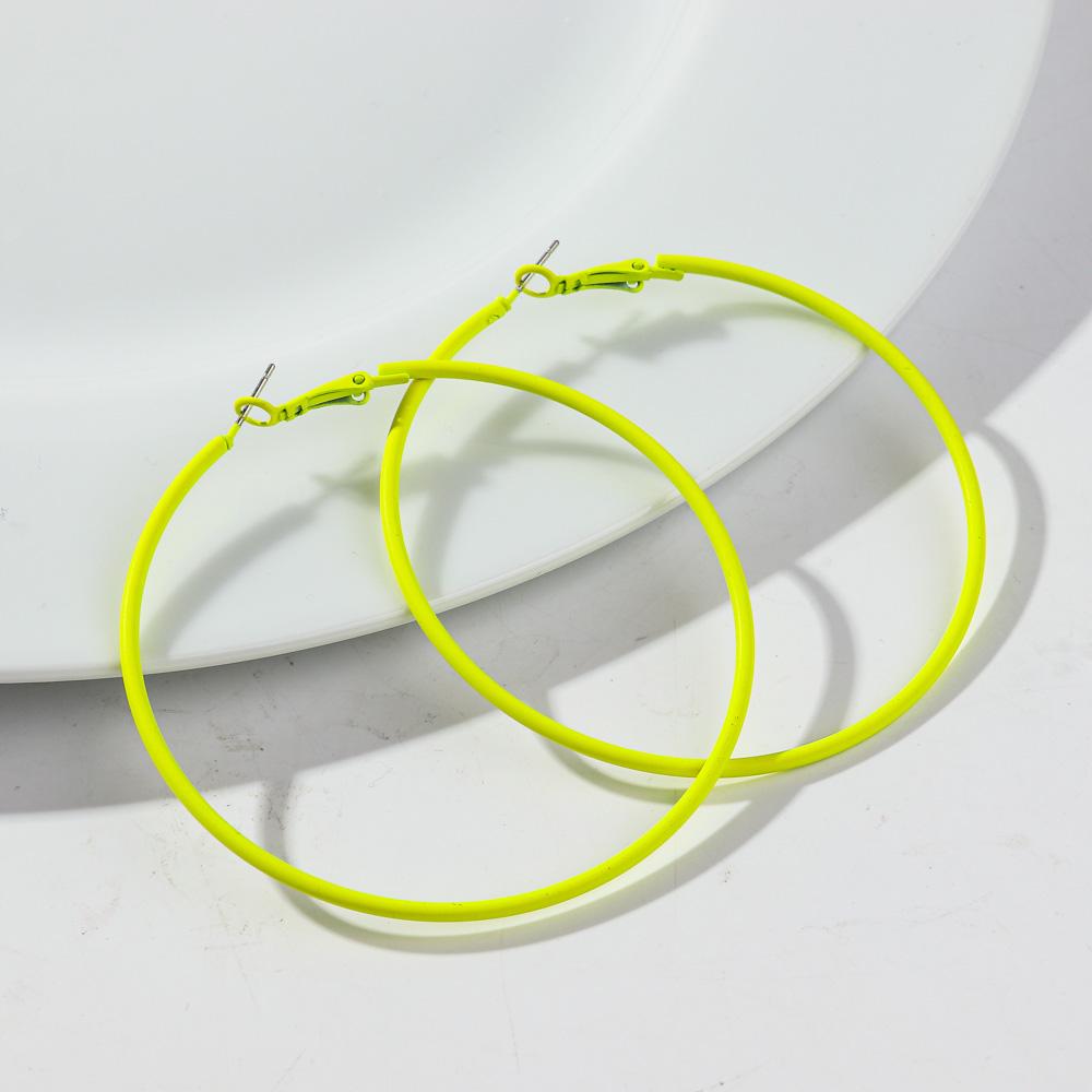 Retro Big Neon Colorful Round Hoop Earrings Exaggerated Large Circle Metal Earring Huggies for Women Girls Party Jewelry Gifts неон жовтий колір
Retro Big Neon Colorful Round Hoop Earrings Exaggerated Large Circle Metal Earring Huggies for Women Girls Party Jewelry Gifts неон жовтий колір