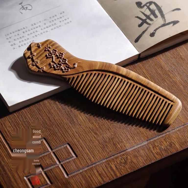 Argentinian Green Sandalwood Cheongsam Hair Comb – Carved Chinese Style Smoothing Comb Gift
Argentinian Green Sandalwood Cheongsam Hair Comb – Carved Chinese Style Smoothing Comb Gift