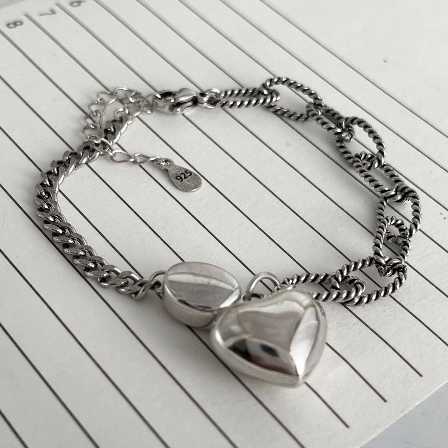 100% Solid 925 Silver Retro Bracelet for Women Men Vintage Handmade Heart Bracelet Birthday Gift
100% Solid 925 Silver Retro Bracelet for Women Men Vintage Handmade Heart Bracelet Birthday Gift