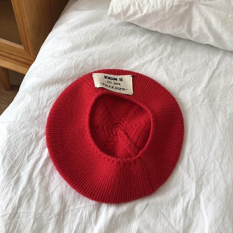Autumn and winter knitted hat, woolen hat with patches, Korean style, trendy, warm beret, women s artist hat M(56-58cm) красный
Autumn and winter knitted hat, woolen hat with patches, Korean style, trendy, warm beret, women s artist hat M(56-58cm) красный