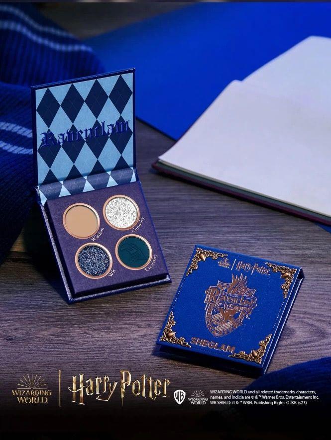 Harry Potter Hogwarts Series Sheglam Four-Color Eyeshadow Gift Set blue
Harry Potter Hogwarts Series Sheglam Four-Color Eyeshadow Gift Set blue