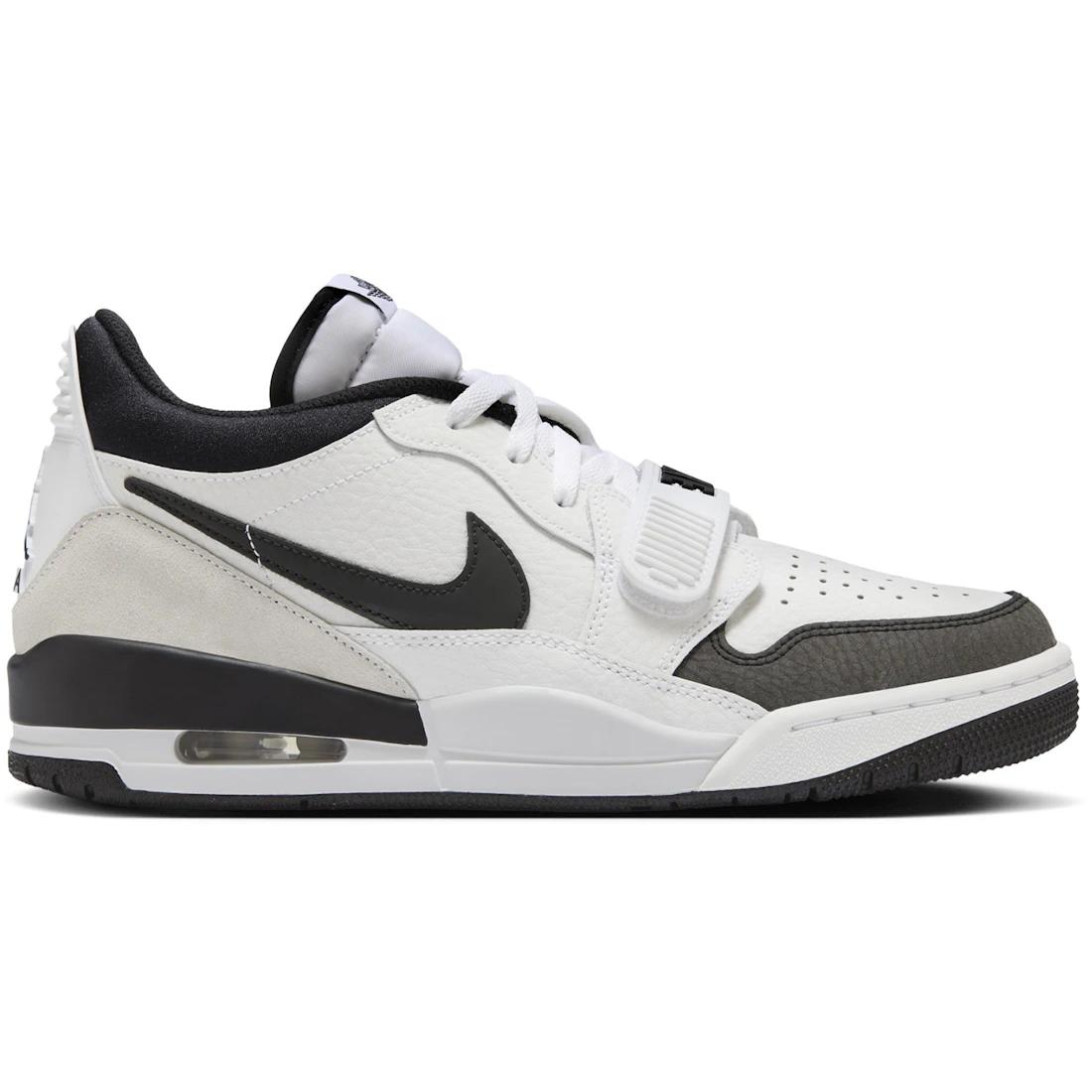 Sneaker Jordan Legacy 312 Low Panda(HV1811-101) 46
Sneaker Jordan Legacy 312 Low Panda(HV1811-101) 46