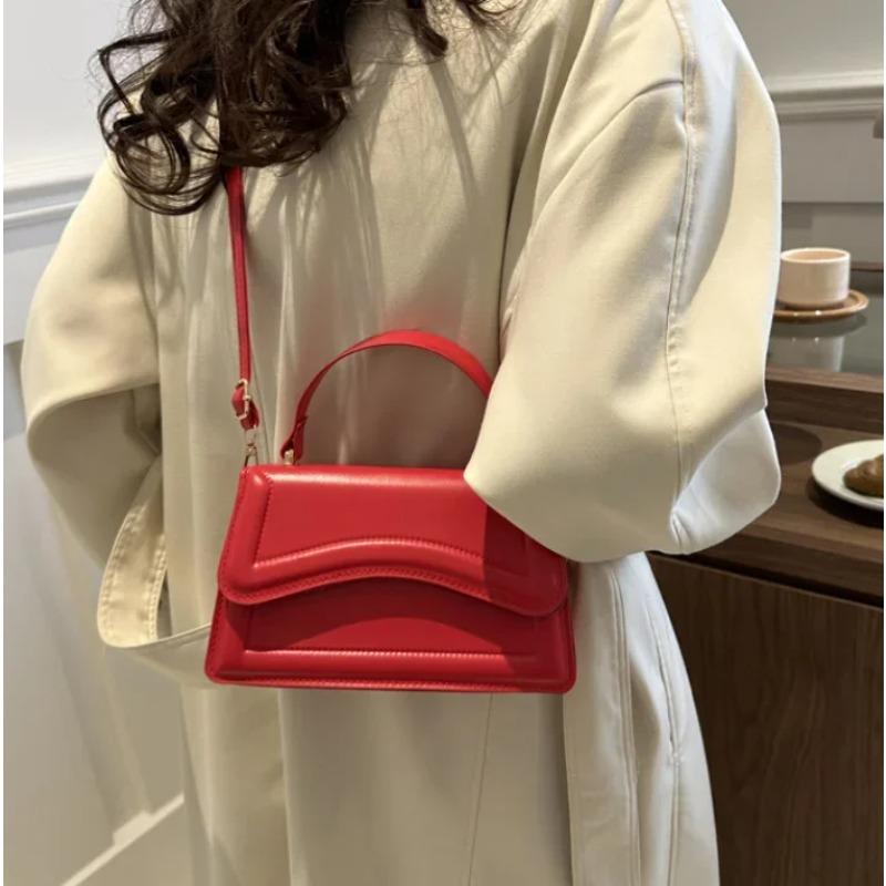 Новые женские модные сумки через плечо с ремешком, трендовые сумки-мессенджеры из искусственной кожи, стильные сумки через плечо для девочек красный
Новые женские модные сумки через плечо с ремешком, трендовые сумки-мессенджеры из искусственной кожи, стильные сумки через плечо для девочек красный